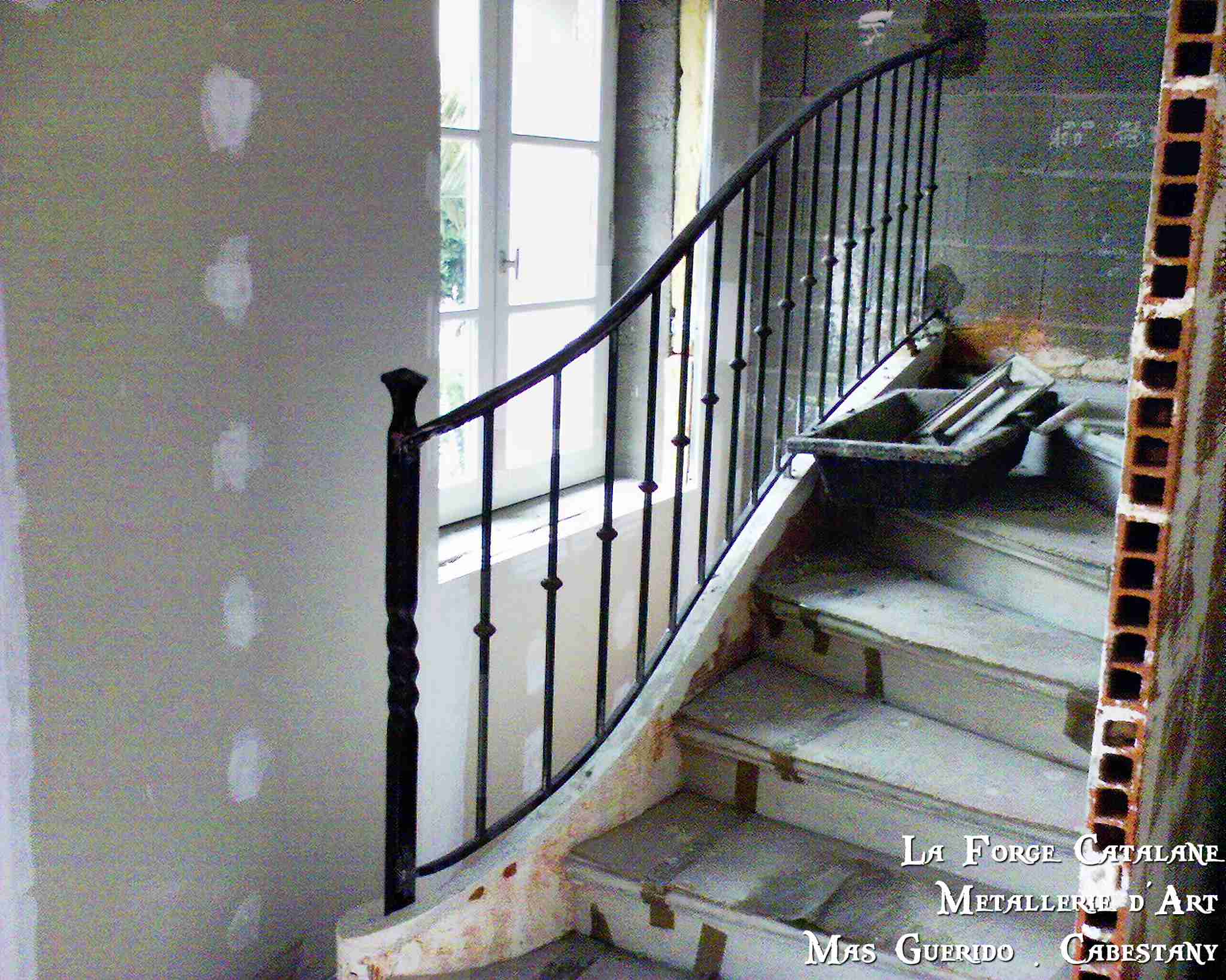 rampe debillarde bagues poteau avec torsade forge catalane 2.jpg